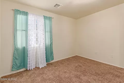 Bedroom - 8904 E Abrams Loop, Tucson, AZ 85710 photo 1 of 3