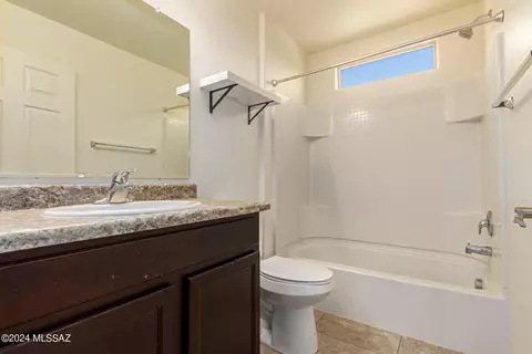 Bath - 8904 E Abrams Loop, Tucson, AZ 85710 photo 2 of 2