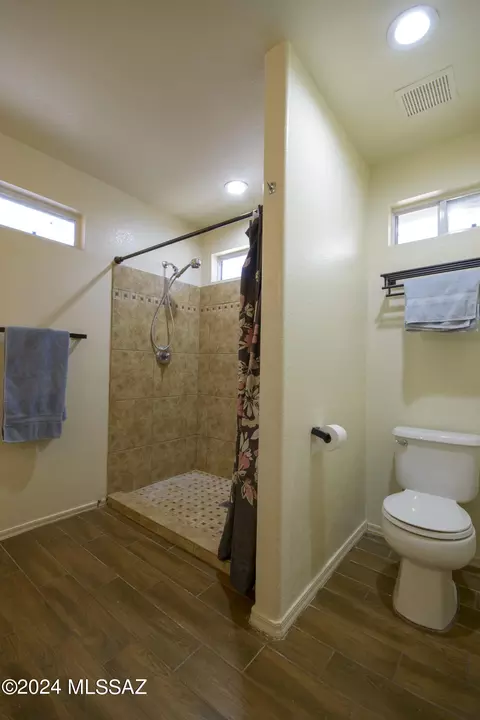 8909 E Apache Well Pl, Tucson, AZ 85730 photo 23