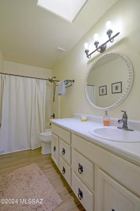 8909 E Apache Well Pl, Tucson, AZ 85730 photo 13