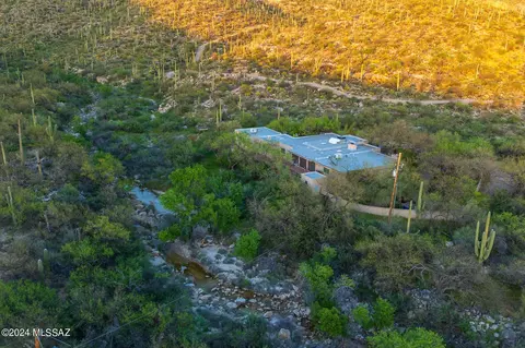 12811 E Cabeza De Vaca St, Tucson, AZ 85749