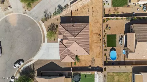 587 W Willis Pl, Vail, AZ 85641 photo 2