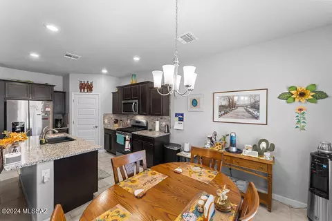 587 W Willis Pl, Vail, AZ 85641 photo 10