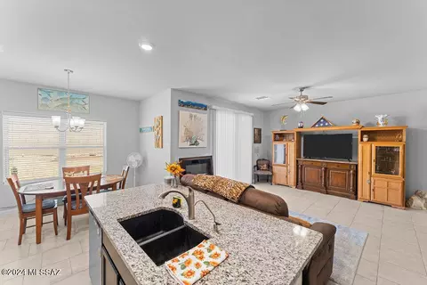 587 W Willis Pl, Vail, AZ 85641 photo 12