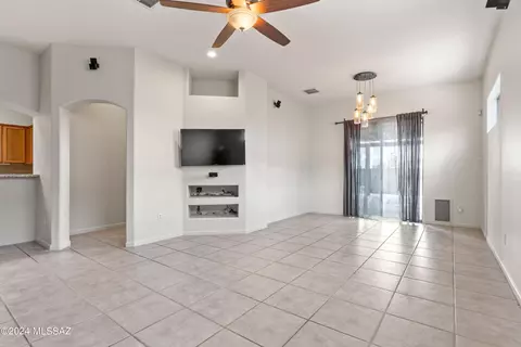 10476 S Frontier Ranch Pl, Vail, AZ 85641 photo 6