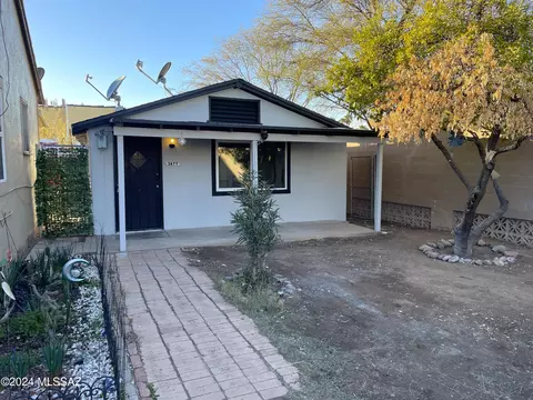 2477 N Alvernon Way, Tucson, AZ 85712
