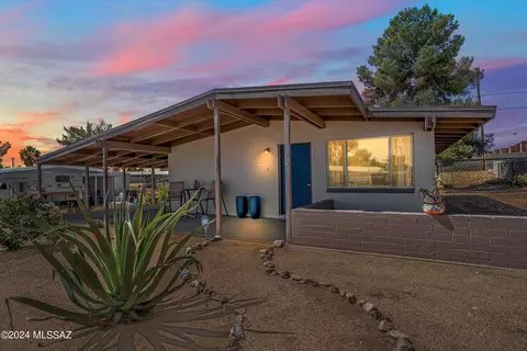 210 E 4th St, San Manuel, AZ 85631 photo 2