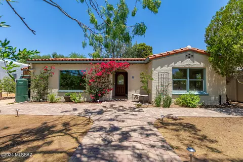 3237 E Lester St, Tucson, AZ 85716
