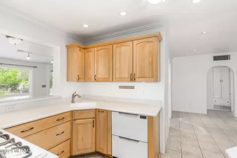 3237 E Lester St, Tucson, AZ 85716 photo 11