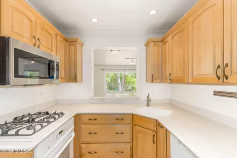 3237 E Lester St, Tucson, AZ 85716 photo 10