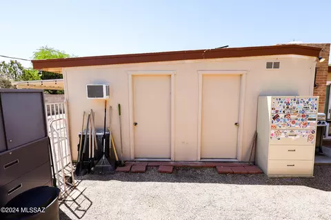8427 E Baker St, Tucson, AZ 85710 photo 18