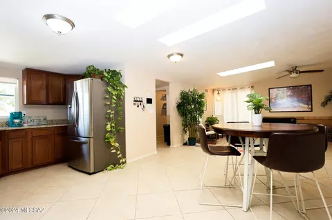 8427 E Baker St, Tucson, AZ 85710 photo 7