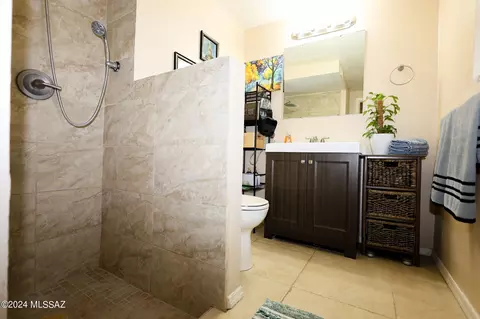 8427 E Baker St, Tucson, AZ 85710 photo 11