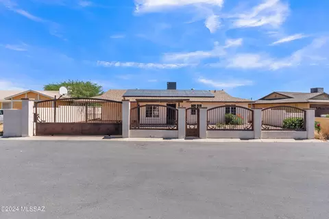2618 W Vereda Las Muchas, Tucson, AZ 85746