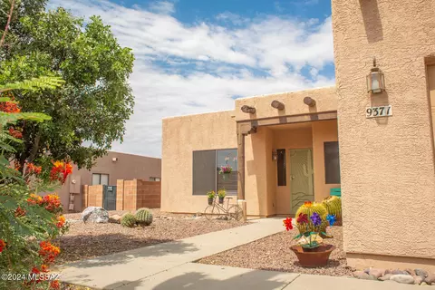 9371 N Moon View Pl, Tucson, AZ 85742