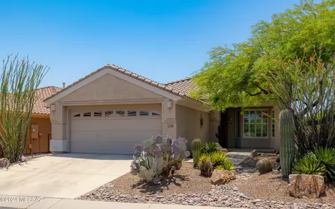 5361 W Winding Desert Dr, Marana, AZ 85658
