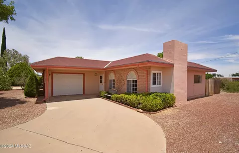 316 N Sage St, Pearce, AZ 85625