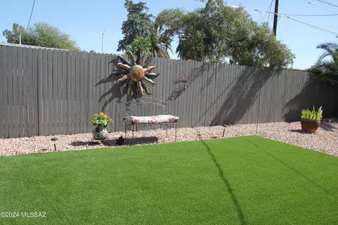 Exterior - 7328 E Sylvane Dr, Tucson, AZ 85710 photo 5 of 13