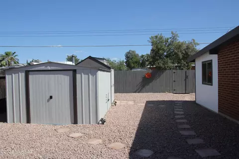 Exterior - 7328 E Sylvane Dr, Tucson, AZ 85710 photo 8 of 13