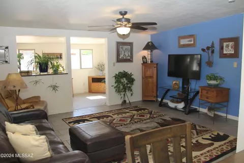 Living - 7328 E Sylvane Dr, Tucson, AZ 85710 photo 1 of 2