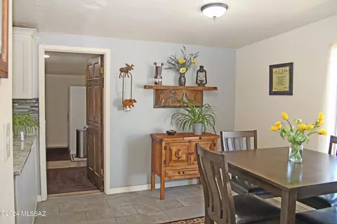 Dining - 7328 E Sylvane Dr, Tucson, AZ 85710 photo 3 of 5