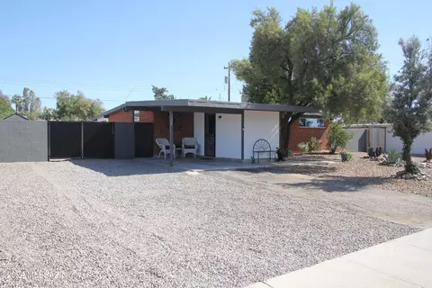Exterior - 7328 E Sylvane Dr, Tucson, AZ 85710 photo 10 of 13