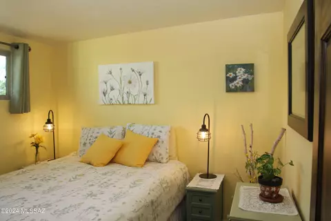 Bedroom - 7328 E Sylvane Dr, Tucson, AZ 85710 photo 5 of 6
