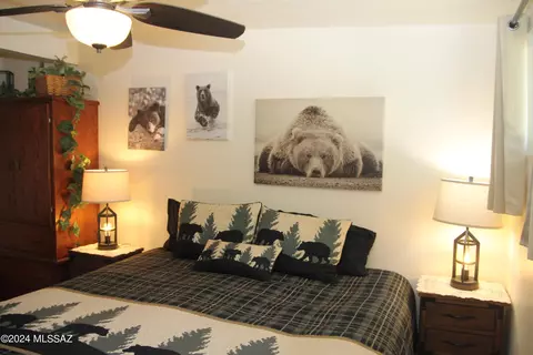 Bedroom - 7328 E Sylvane Dr, Tucson, AZ 85710 photo 3 of 6