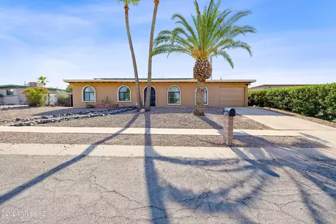 2841 S Beechwood Ave, Tucson, AZ 85730