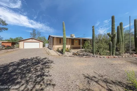 4200 S Chacoan Dr, Tucson, AZ 85735