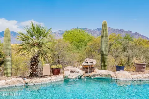 10374 N Wild Creek Dr, Oro Valley, AZ 85742