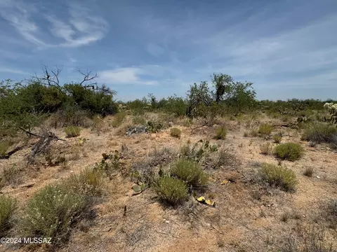 14672 W Crestwood St, Tucson, AZ 85736
