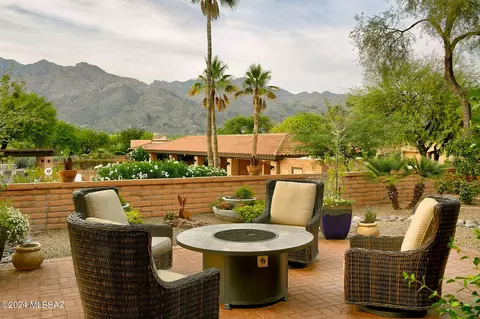 6843 E Va Vigna, Tucson, AZ 85750 photo 32