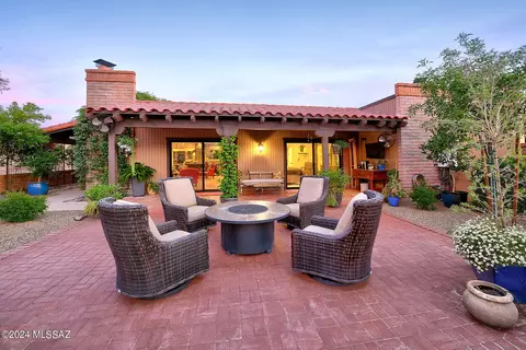 6843 E Va Vigna, Tucson, AZ 85750 photo 34