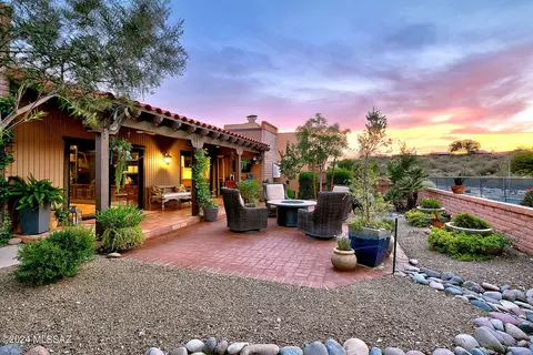 6843 E Va Vigna, Tucson, AZ 85750 photo 6