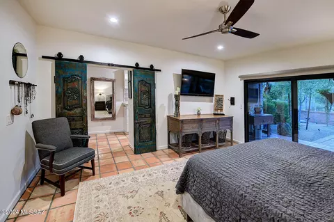 6843 E Va Vigna, Tucson, AZ 85750 photo 26