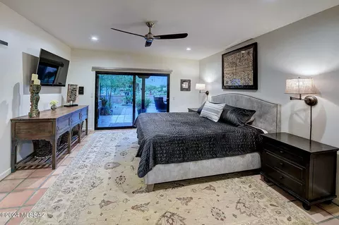 6843 E Va Vigna, Tucson, AZ 85750 photo 4