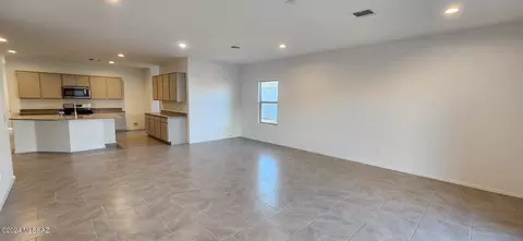 Living - 1109 S Grantham Dr, Vail, AZ 85641 photo 1 of 1