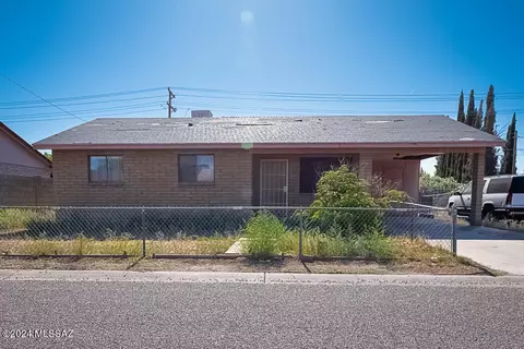 1907 Mesa Cir, Safford, AZ 85546