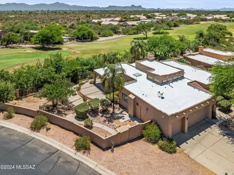 10673 N La Quinta Dr, Oro Valley, AZ 85737