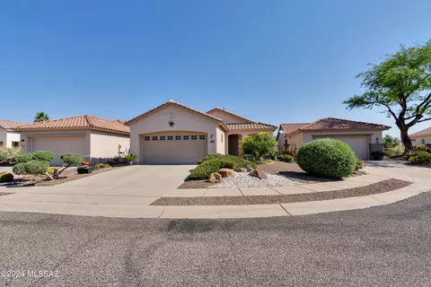 7606 W Cathedral Canyon Dr, Tucson, AZ 85743