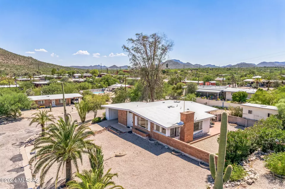  401 N Avenida De Solaz, Tucson, AZ 85745 photo 18