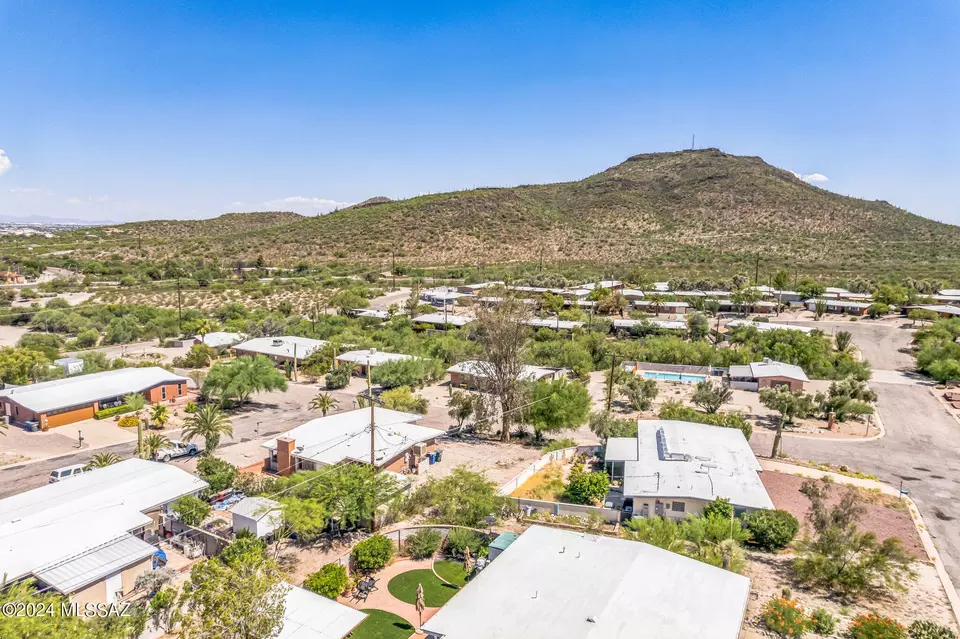  401 N Avenida De Solaz, Tucson, AZ 85745 photo 16