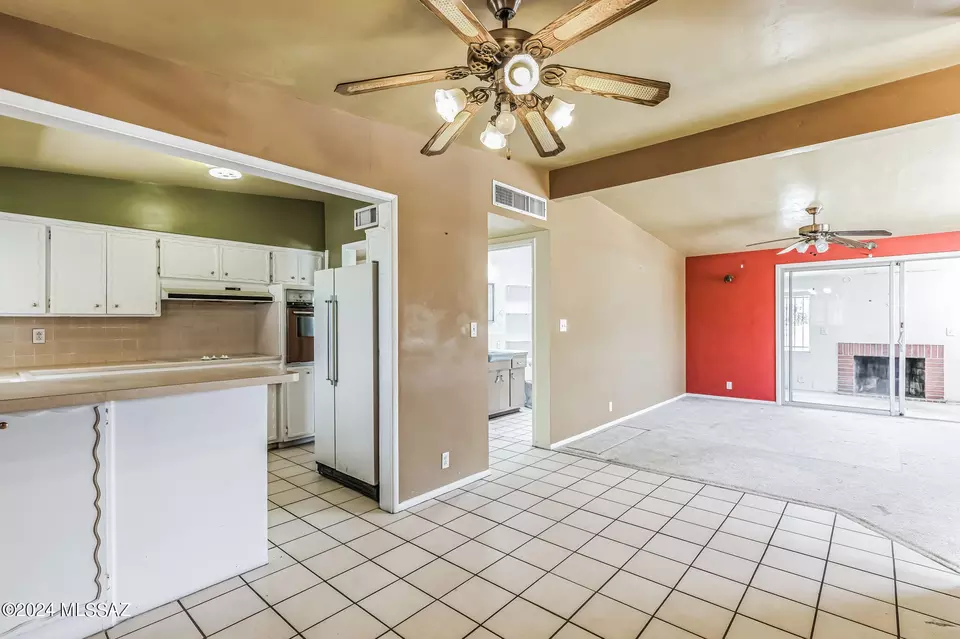  401 N Avenida De Solaz, Tucson, AZ 85745 photo 10