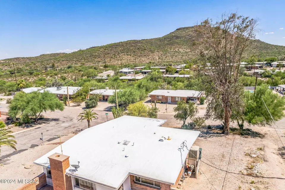  401 N Avenida De Solaz, Tucson, AZ 85745 photo 17