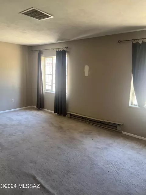 3138 E Linden St, Tucson, AZ 85716
