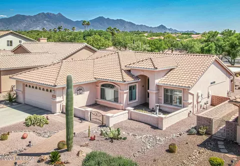 2006 E Orchid Ln, Green Valley, AZ 85614
