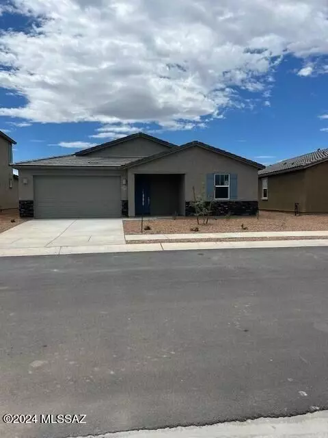 12724 E Marietta Dr, Vail, AZ 85641