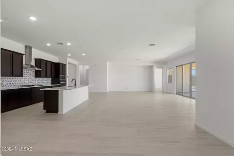 Living - 12812 E Tortoise Pointe Pl, Vail, AZ 85641 photo 4 of 7