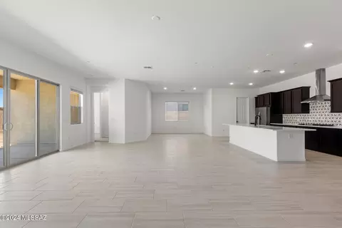 Living - 12812 E Tortoise Pointe Pl, Vail, AZ 85641 photo 5 of 7